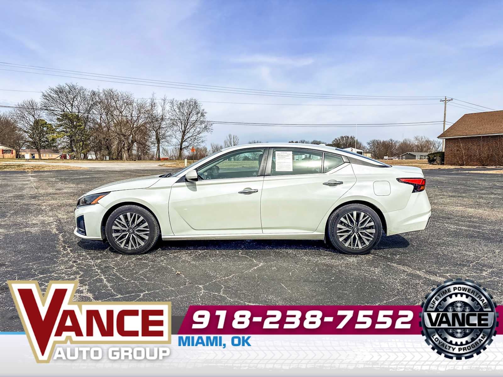 2023 Nissan Altima SV FWD