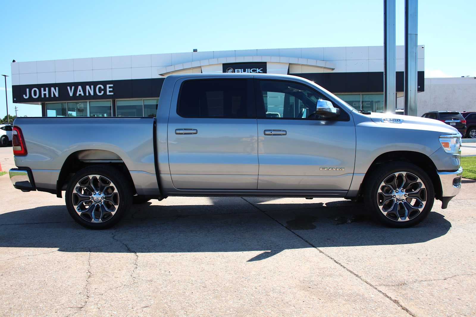 2024 RAM Ram 1500 Laramie