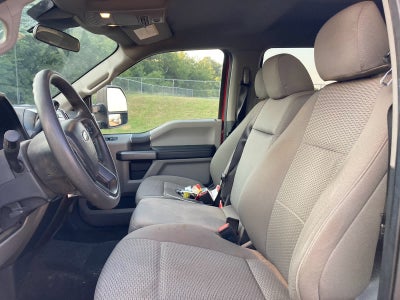 2022 Ford Super Duty F-350 DRW Pickup XLT