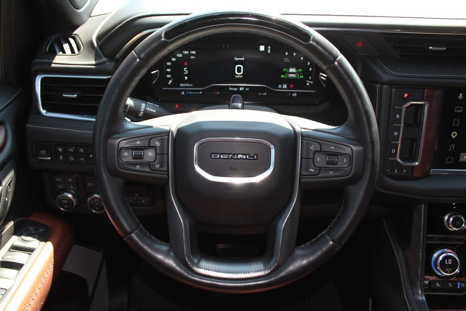 2023 GMC Yukon XL Denali Ultimate