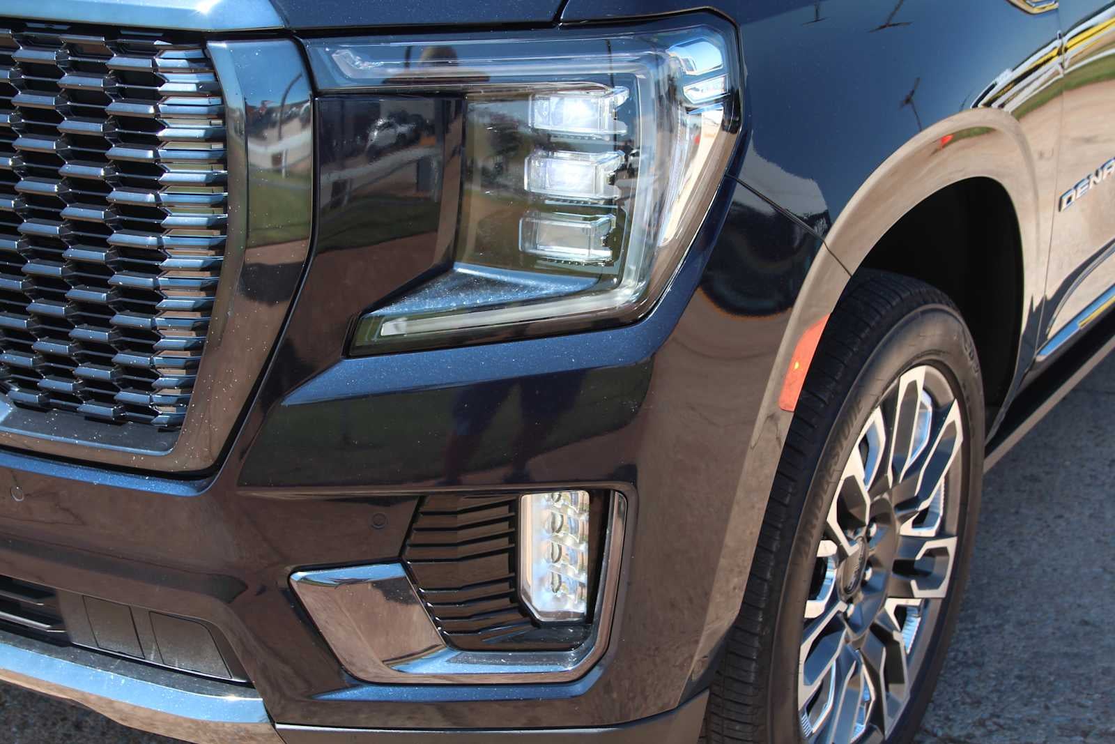 2023 GMC Yukon XL Denali Ultimate
