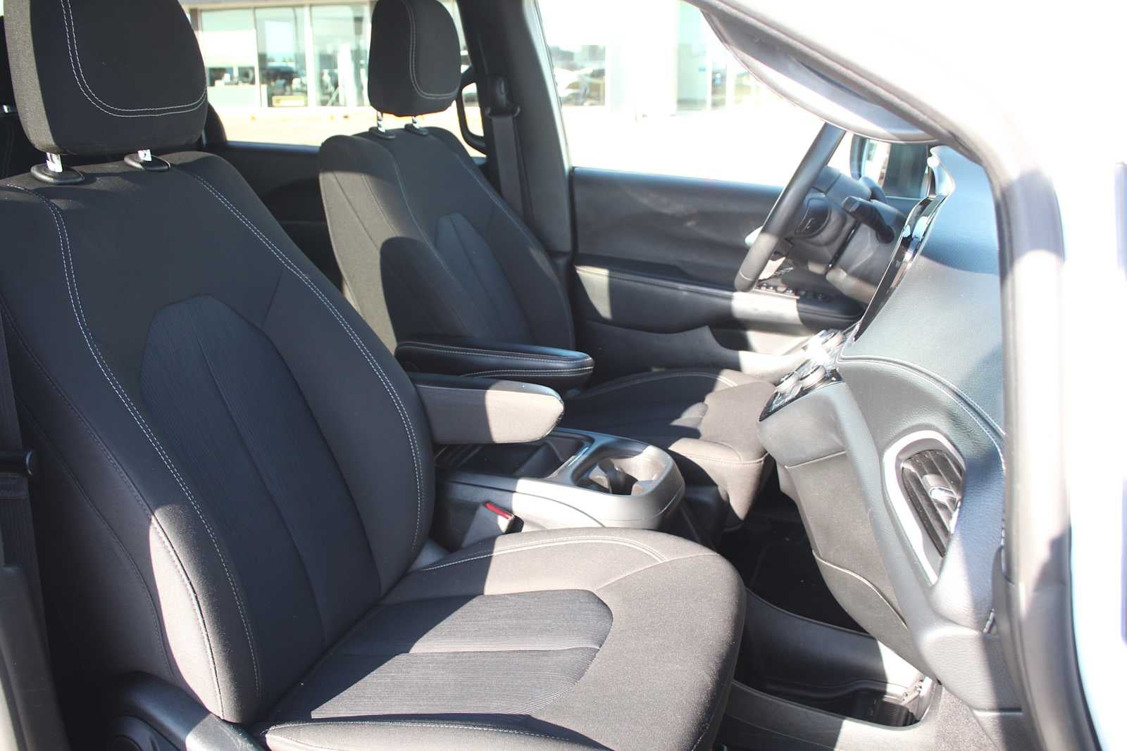2023 Chrysler Pacifica Touring