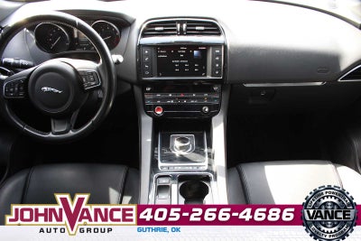 2018 Jaguar F-PACE 25t Premium