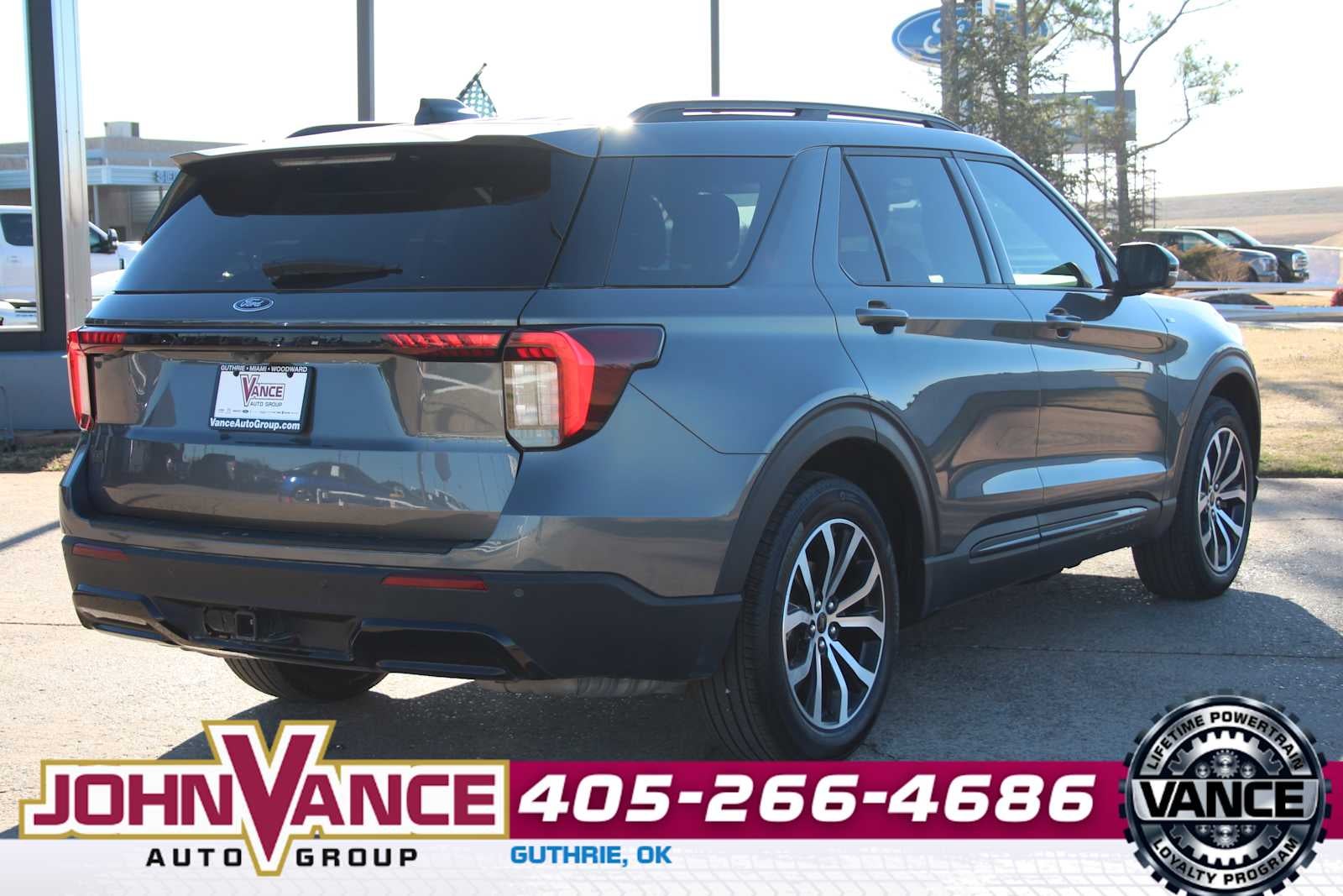 2025 Ford Explorer ST-Line