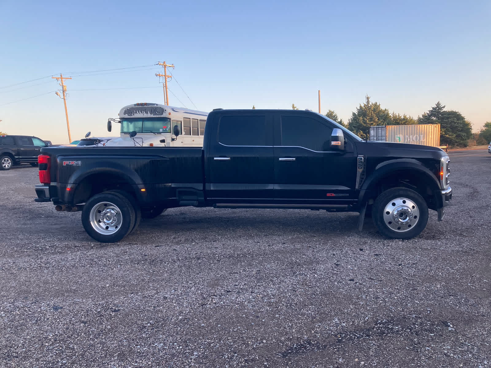 2024 Ford Super Duty F-450 DRW XL