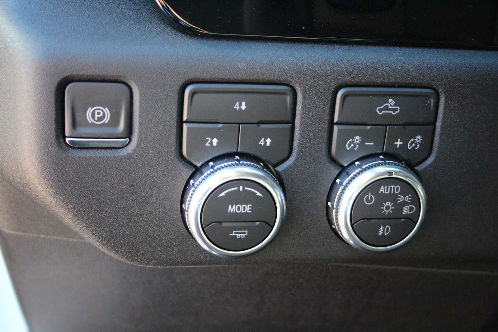 2026 GMC Sierra 3500HD SLE DRW