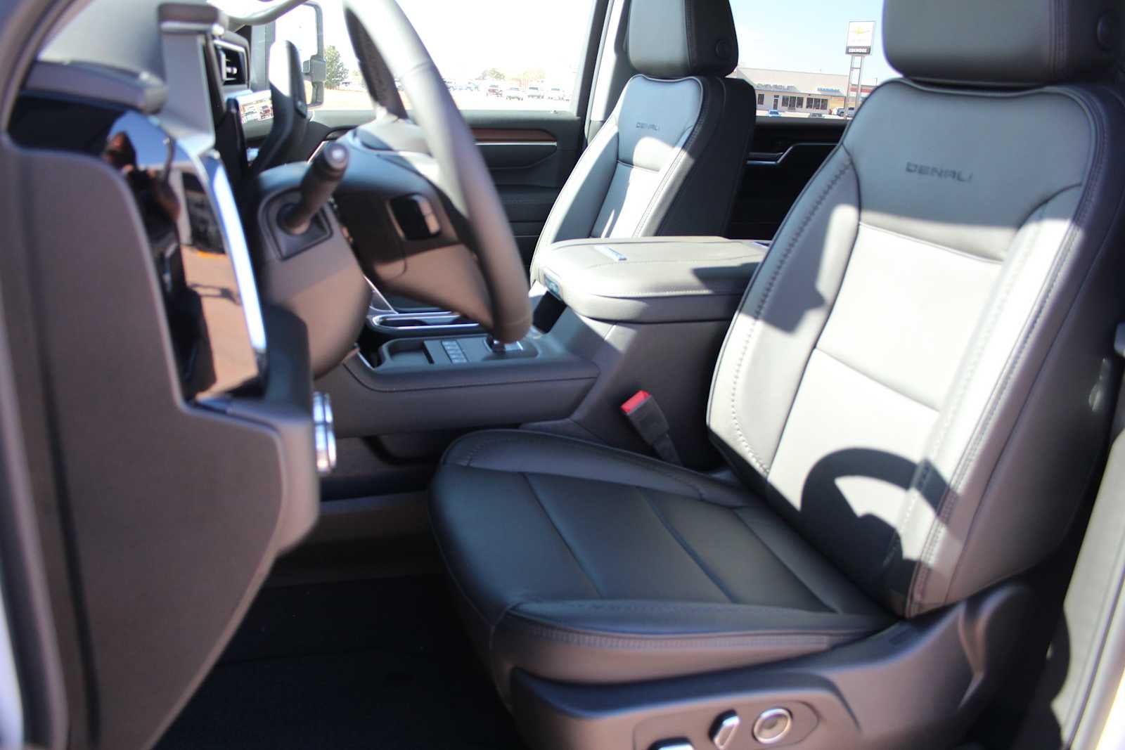 2026 GMC Sierra 3500HD Denali DRW