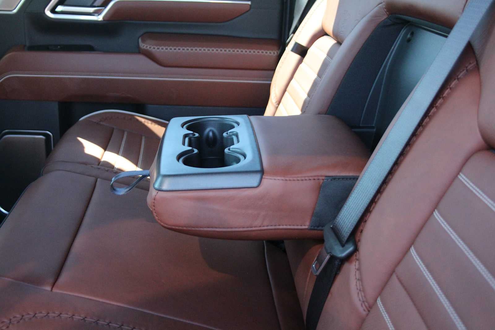 2026 GMC Sierra 3500HD Denali Ultimate DRW