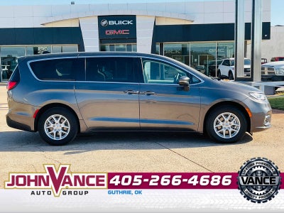 2023 Chrysler Pacifica Touring L