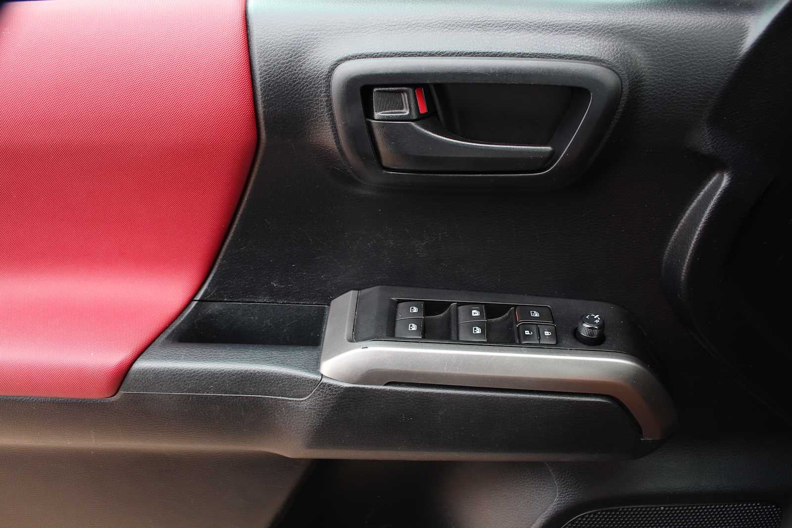 2021 Toyota Tacoma 4WD SR