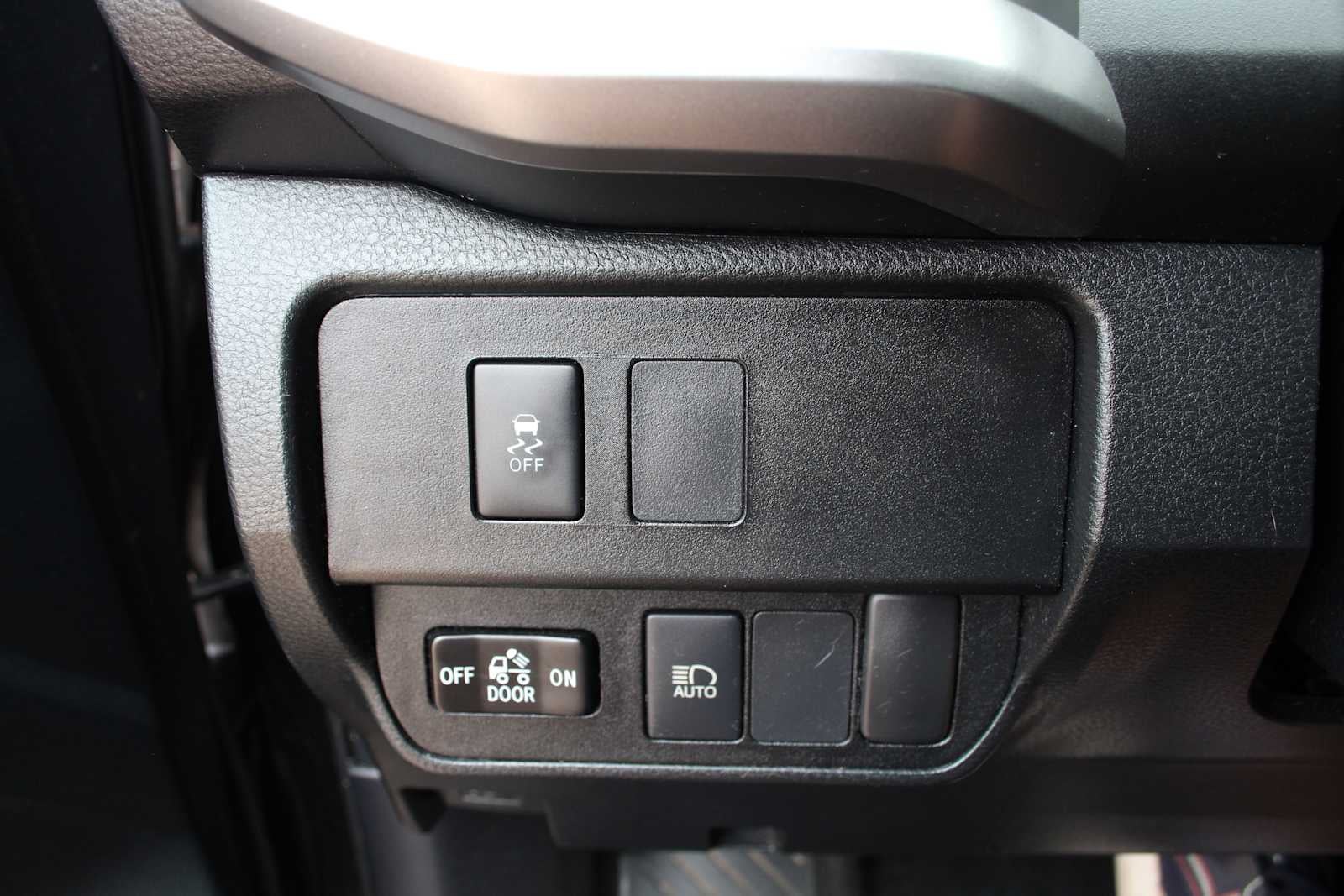 2021 Toyota Tacoma 4WD SR