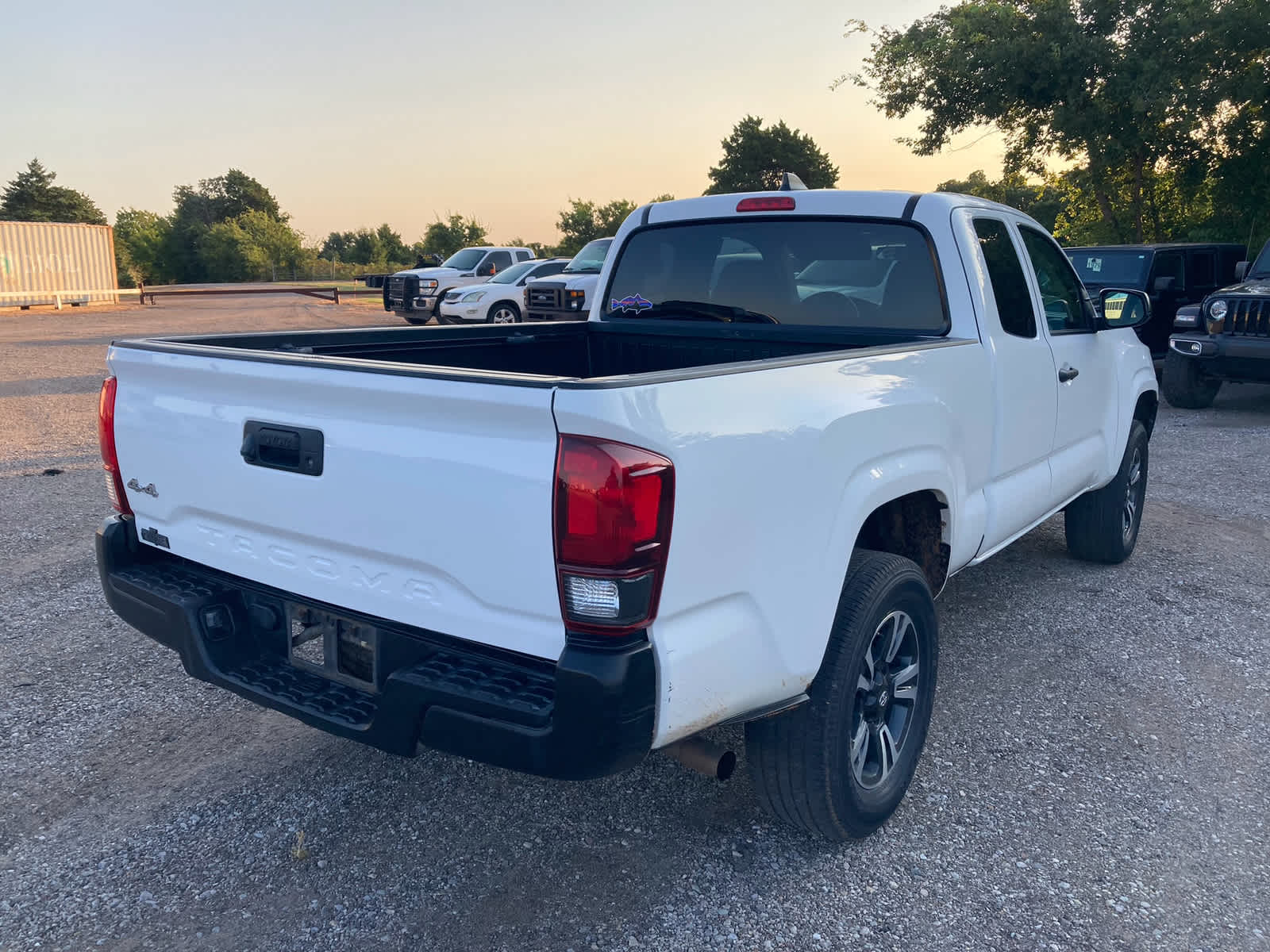 2022 Toyota Tacoma 4WD SR