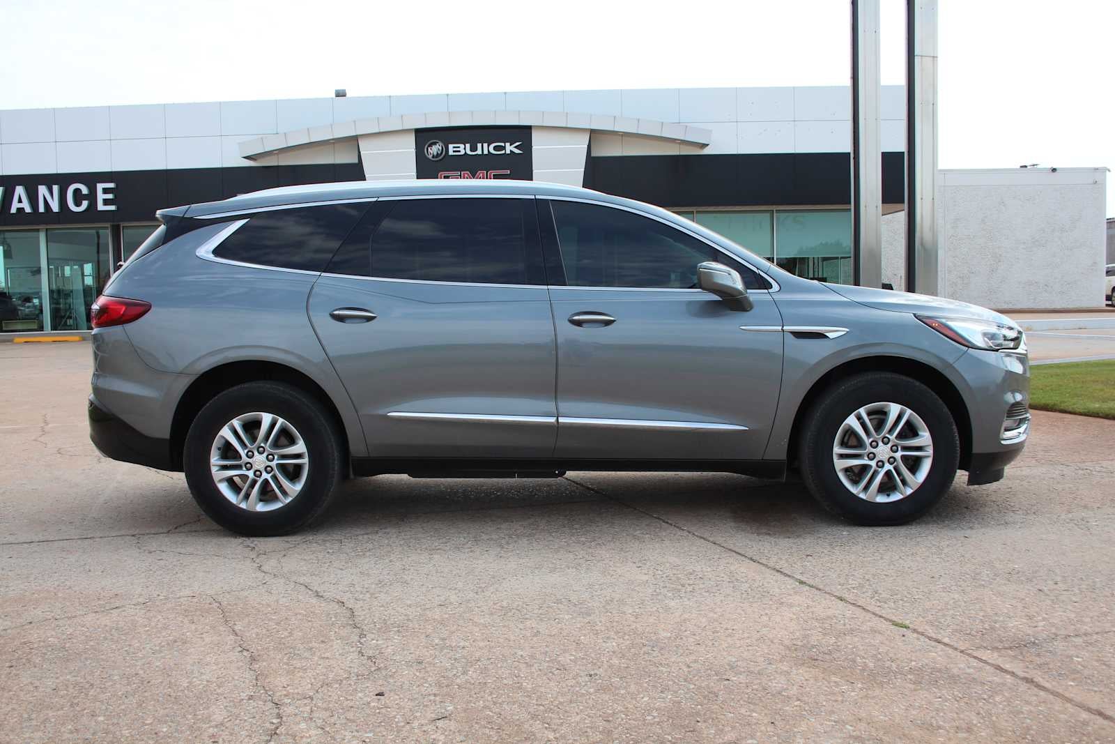 2020 Buick Enclave Essence