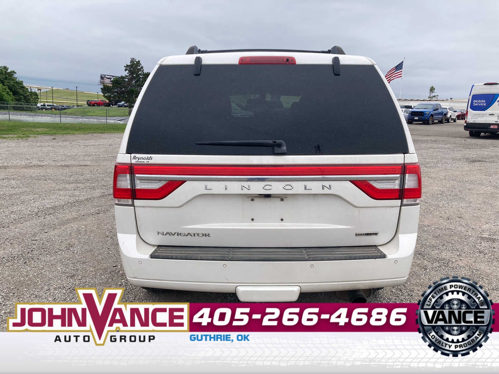 2015 Lincoln Navigator Base