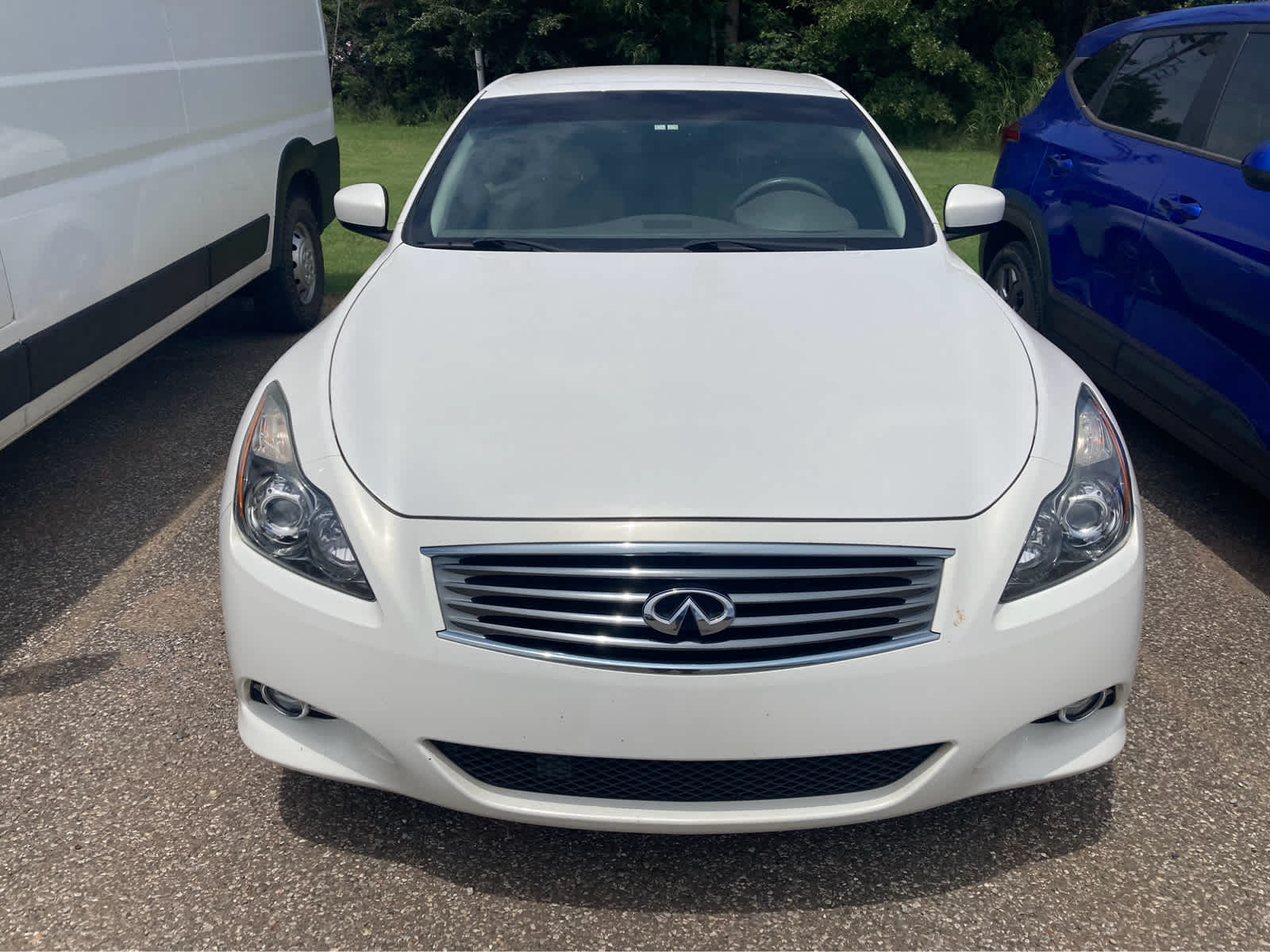 2014 INFINITI Q60 Convertible Base
