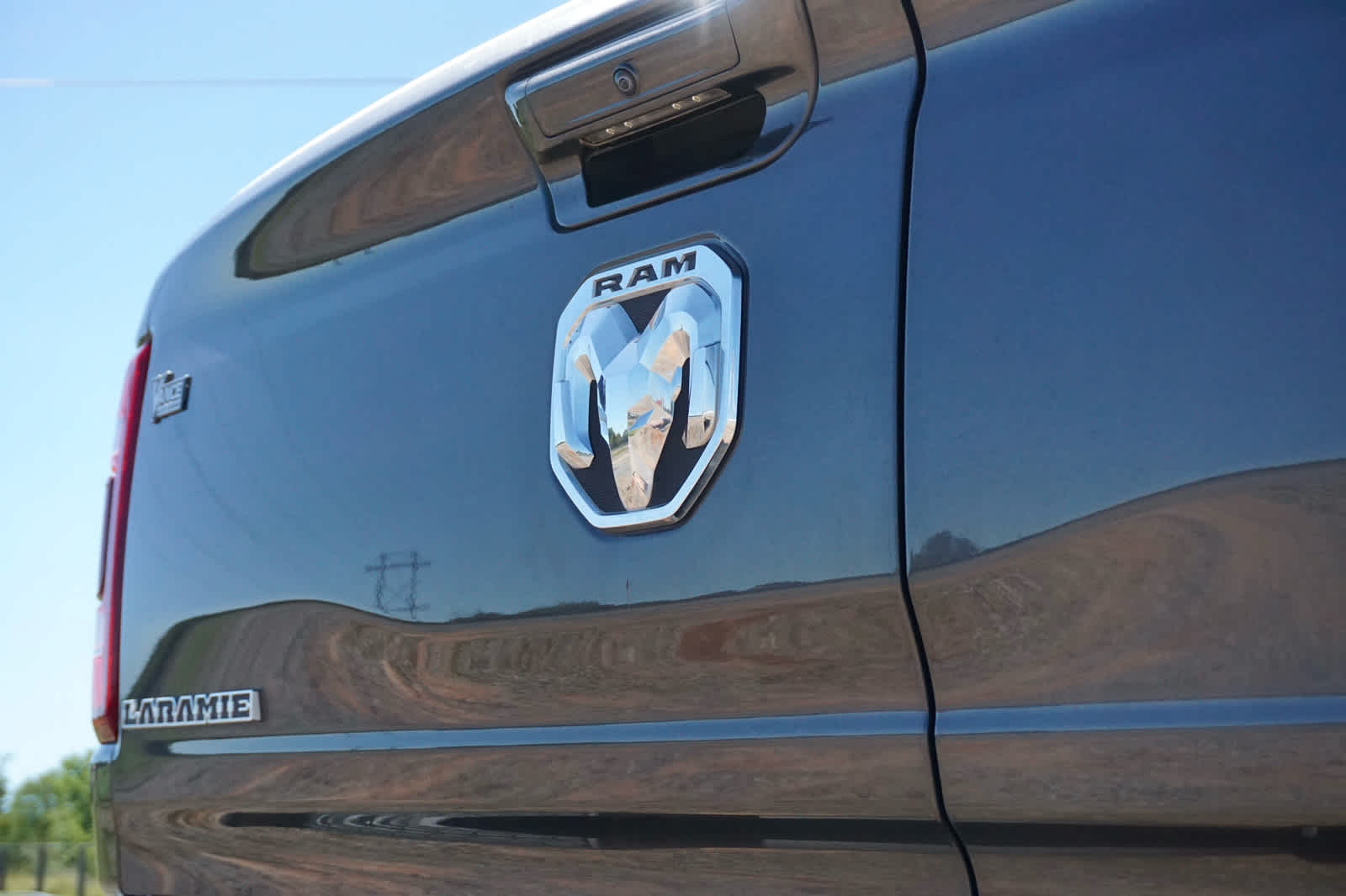2022 RAM Ram 1500 Laramie Crew Cab 4x4 5'7' Box