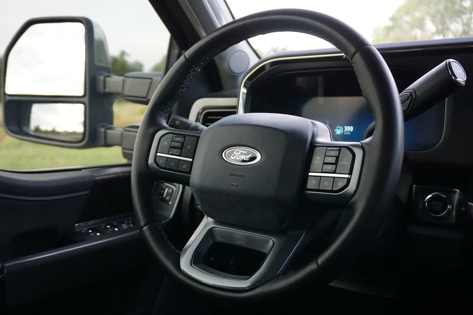 2025 Ford Super Duty F-350 DRW Pickup LARIAT