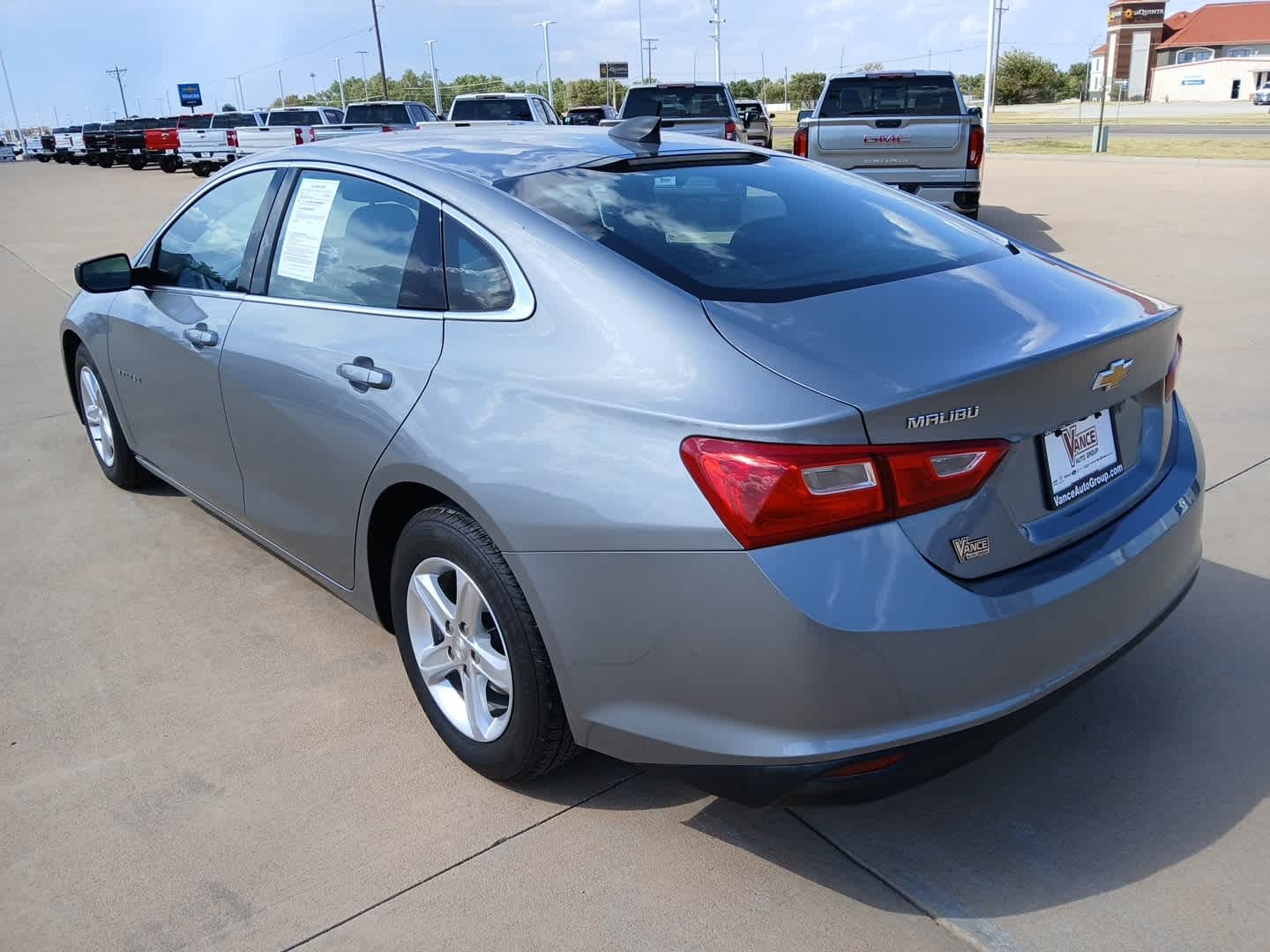 2023 Chevrolet Malibu FWD 1FL