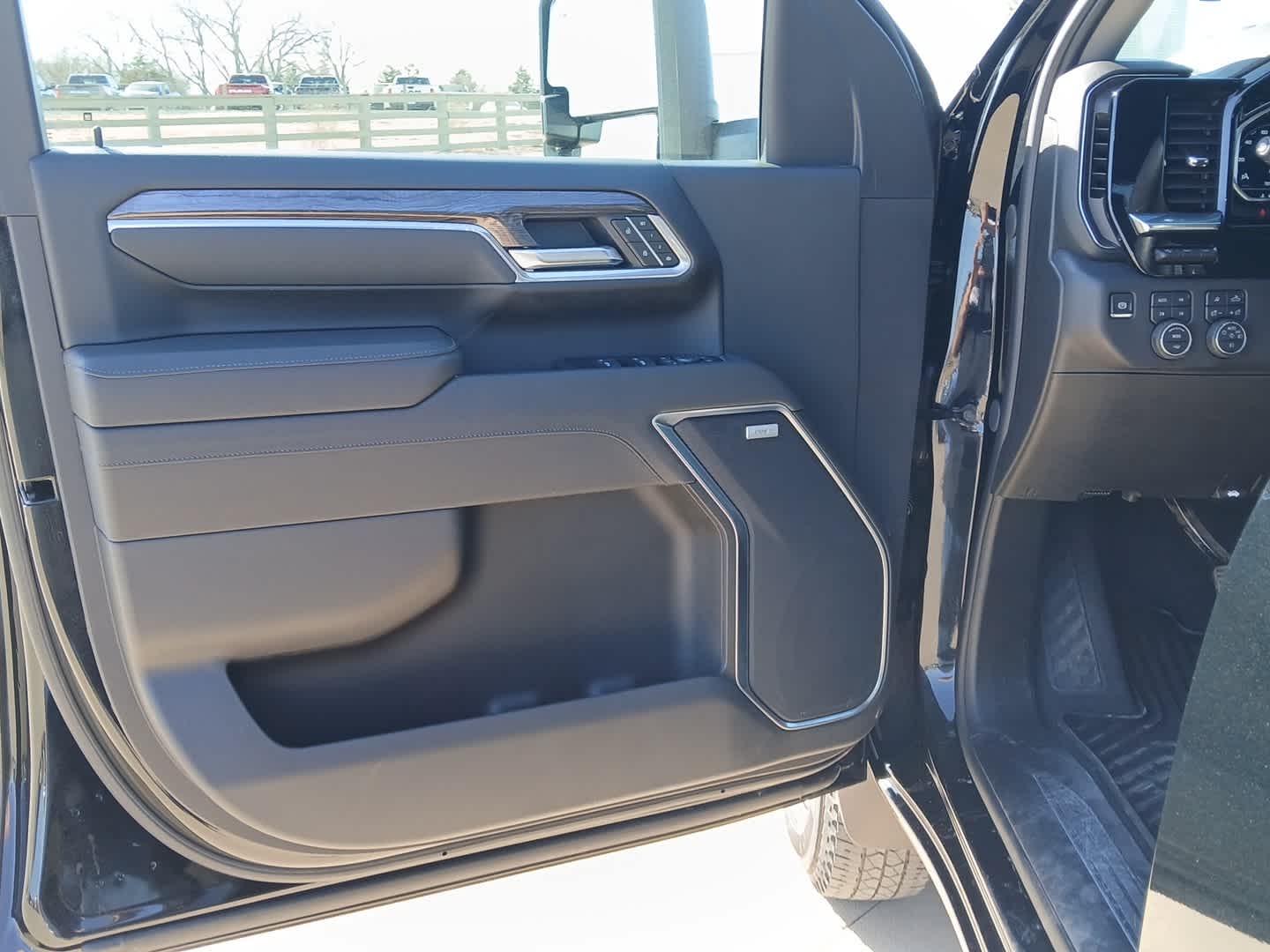 2025 Chevrolet Silverado 3500HD 4WD Crew Cab Long Bed LTZ