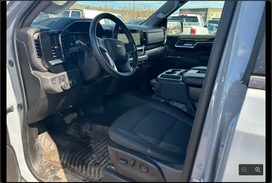 2024 Chevrolet Silverado 1500 4WD Crew Cab Short Bed LT with 2FL