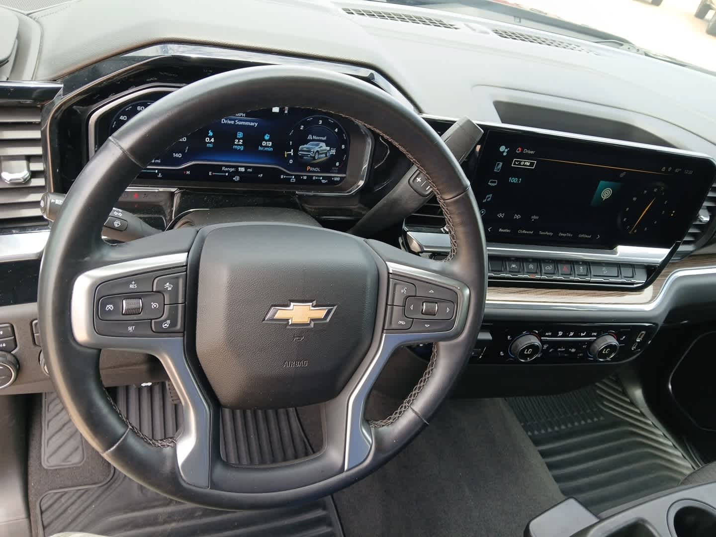 2023 Chevrolet Silverado 1500 4WD Double Cab Standard Bed LT