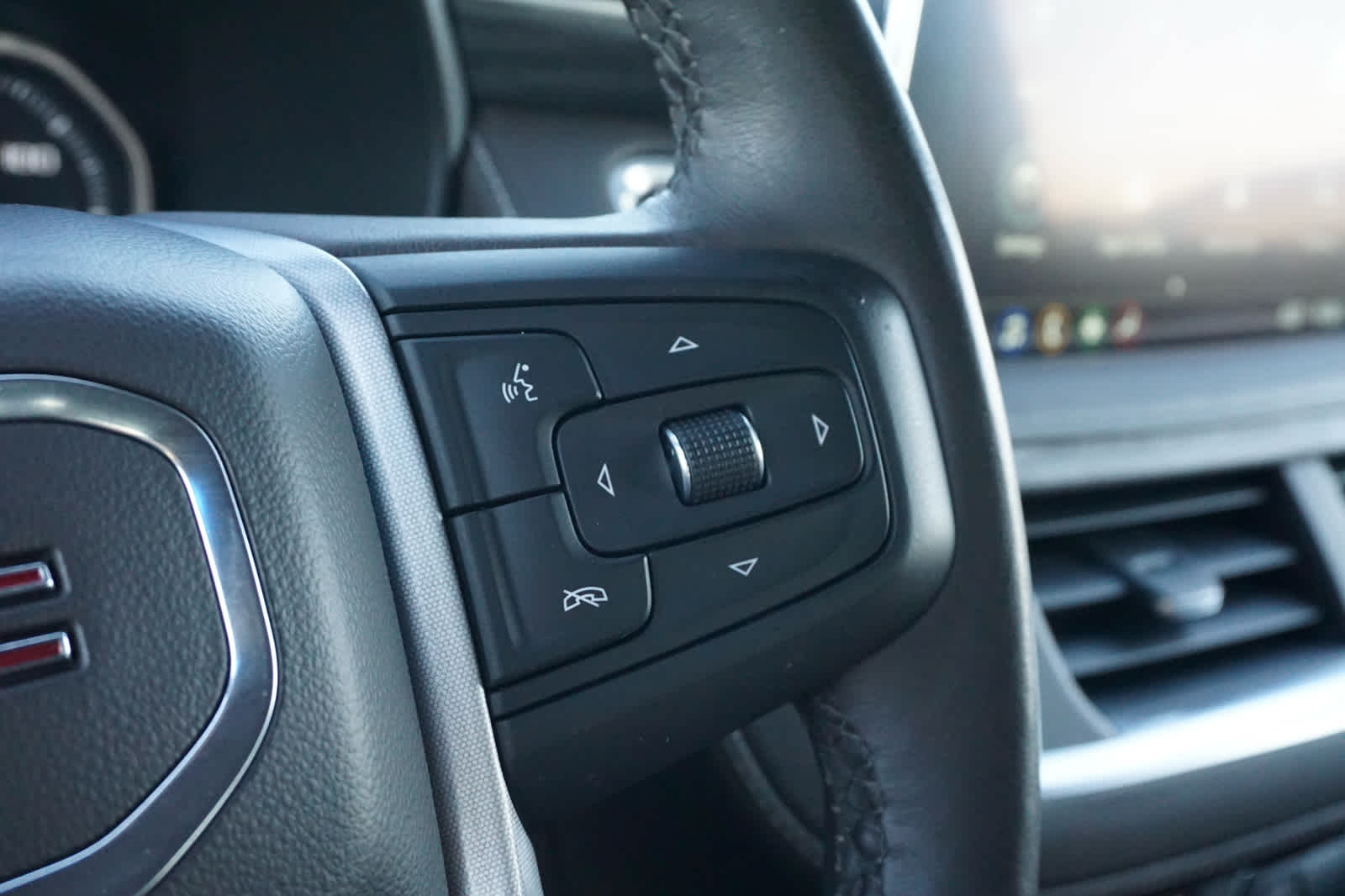 2021 GMC Yukon 4WD SLT