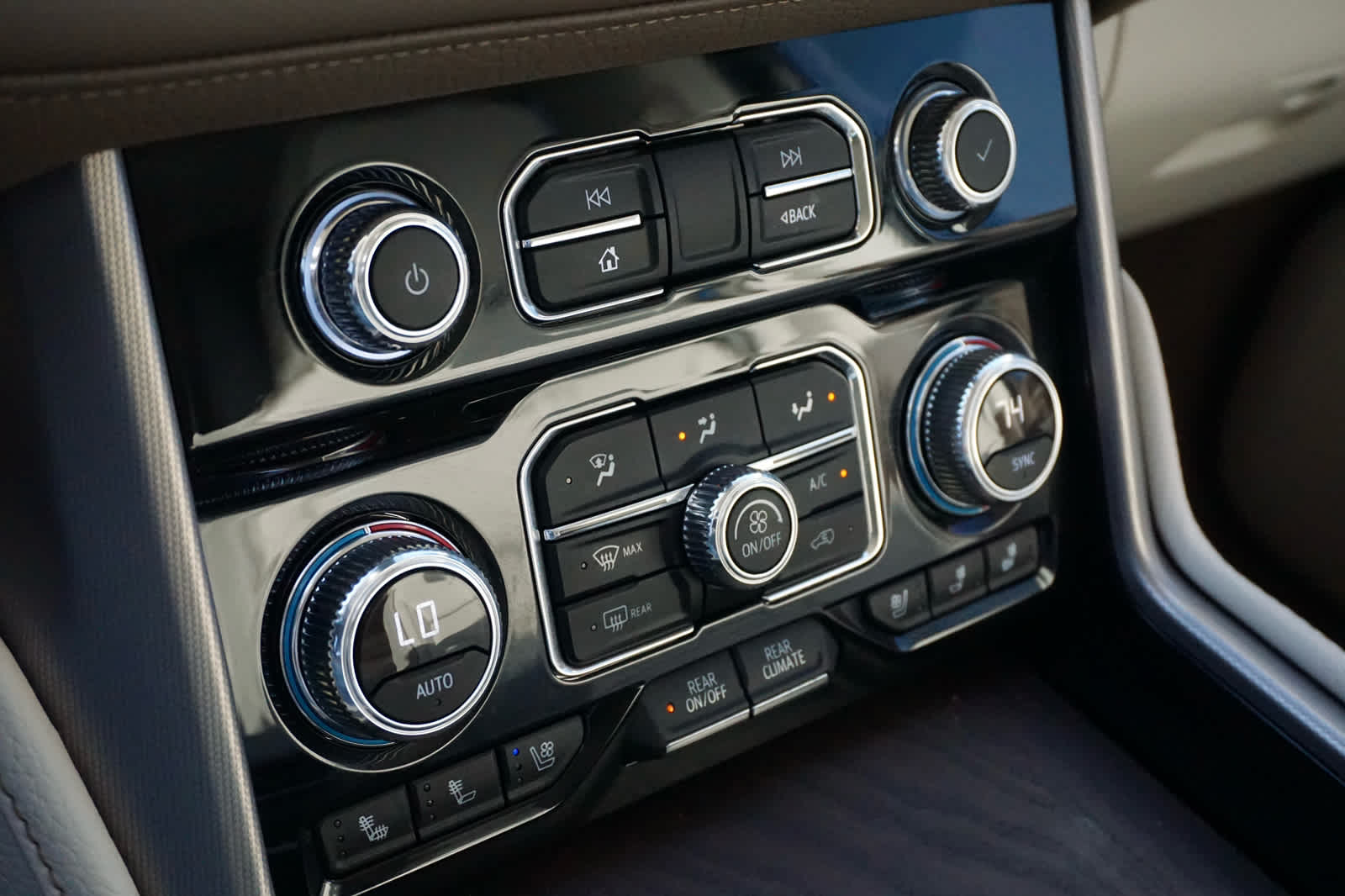 2024 GMC Yukon 4WD Denali
