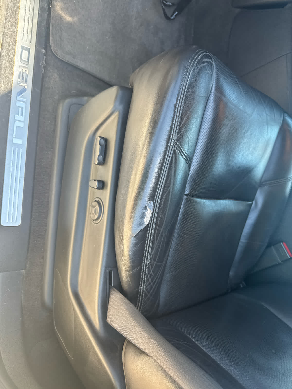 2010 GMC Yukon XL Denali