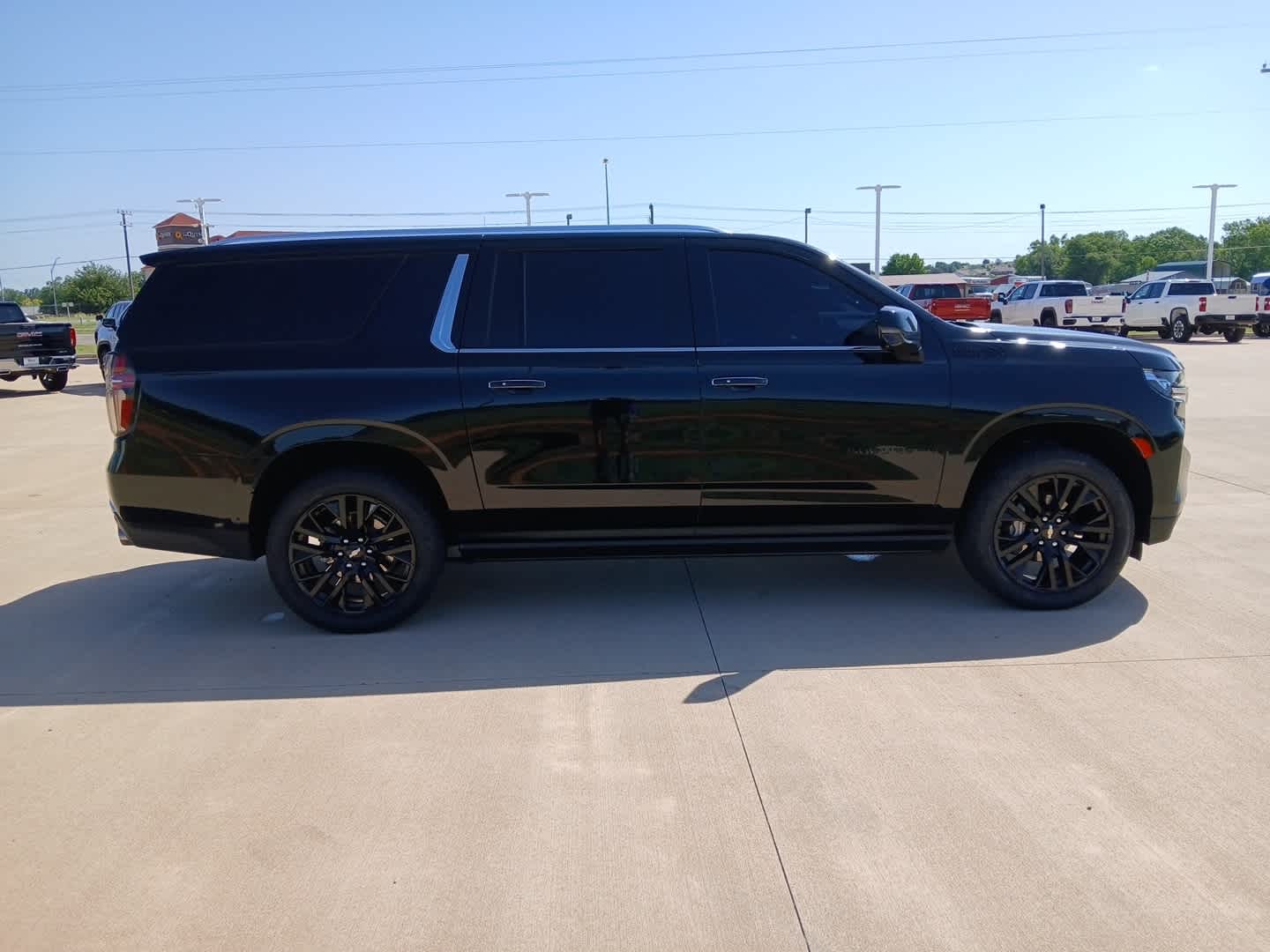 2024 Chevrolet Suburban 4WD High Country