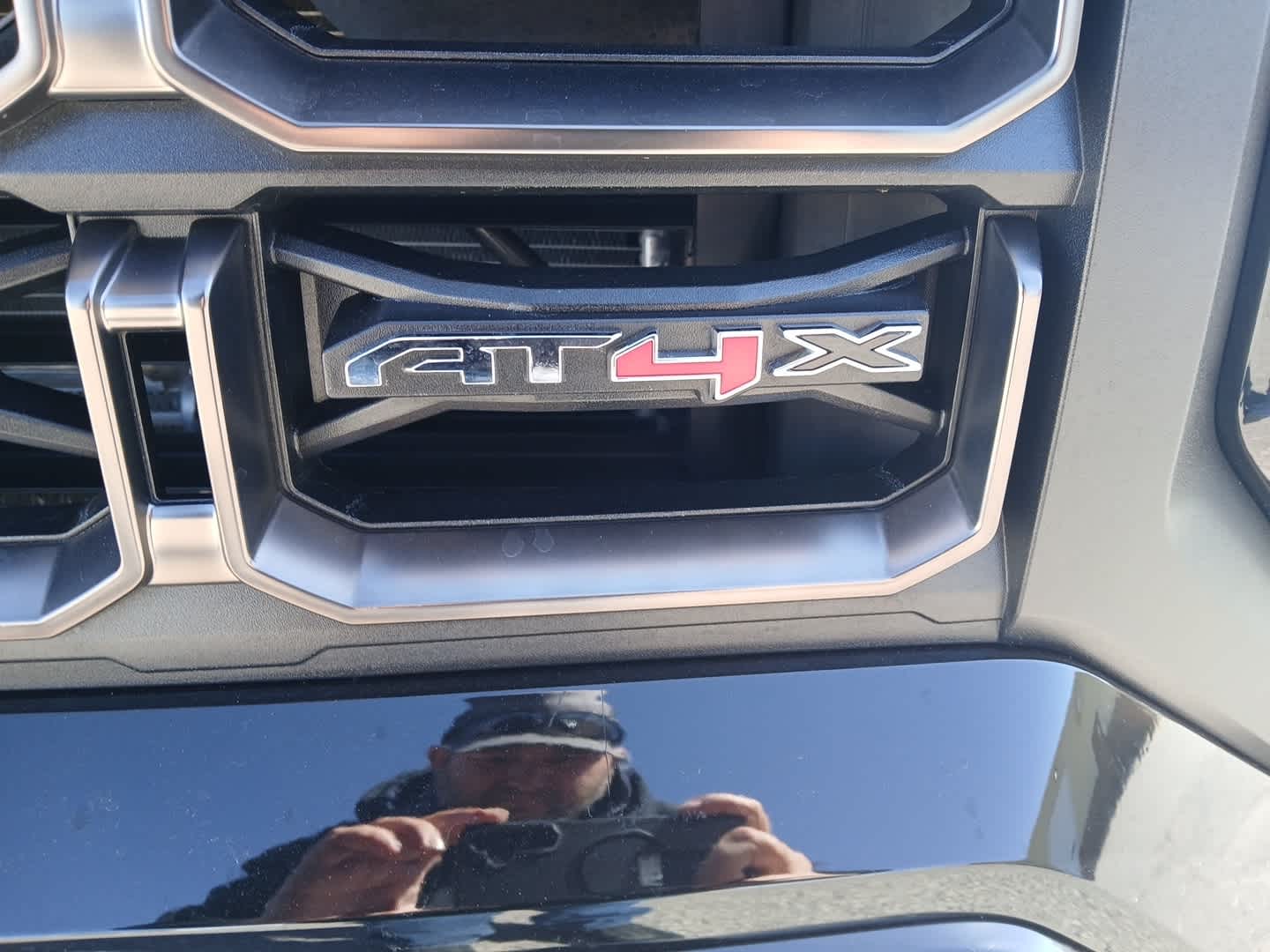2023 GMC Canyon 4WD Crew Cab Short Box AT4X