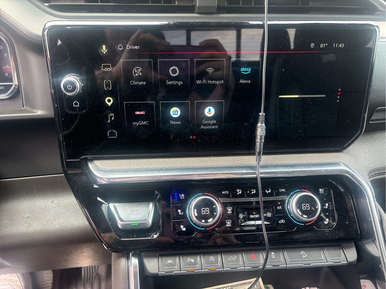2025 GMC Sierra 1500 4WD Crew Cab Short Box Denali