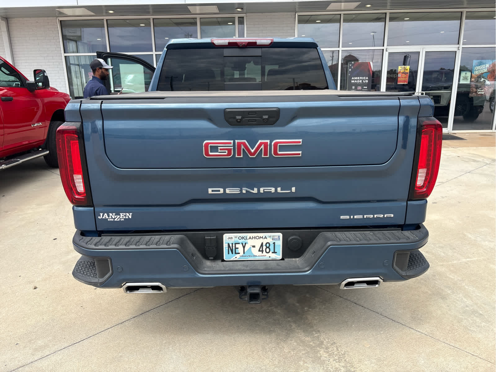 2025 GMC Sierra 1500 4WD Crew Cab Short Box Denali