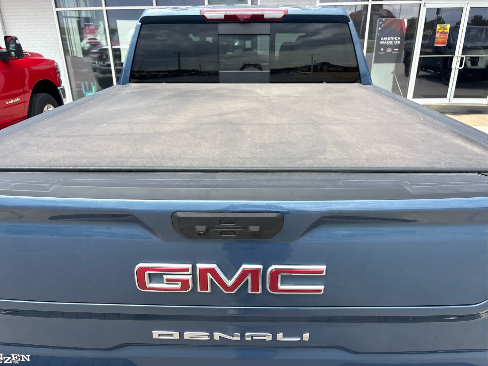 2025 GMC Sierra 1500 4WD Crew Cab Short Box Denali