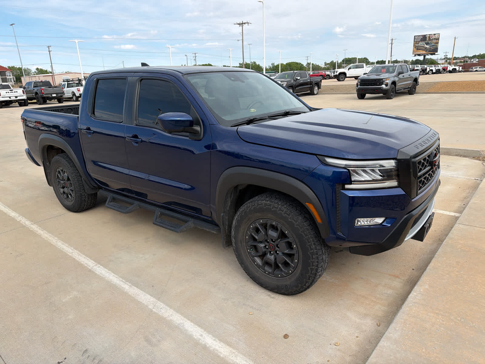 2023 Nissan Frontier Crew Cab PRO-4X 4x4