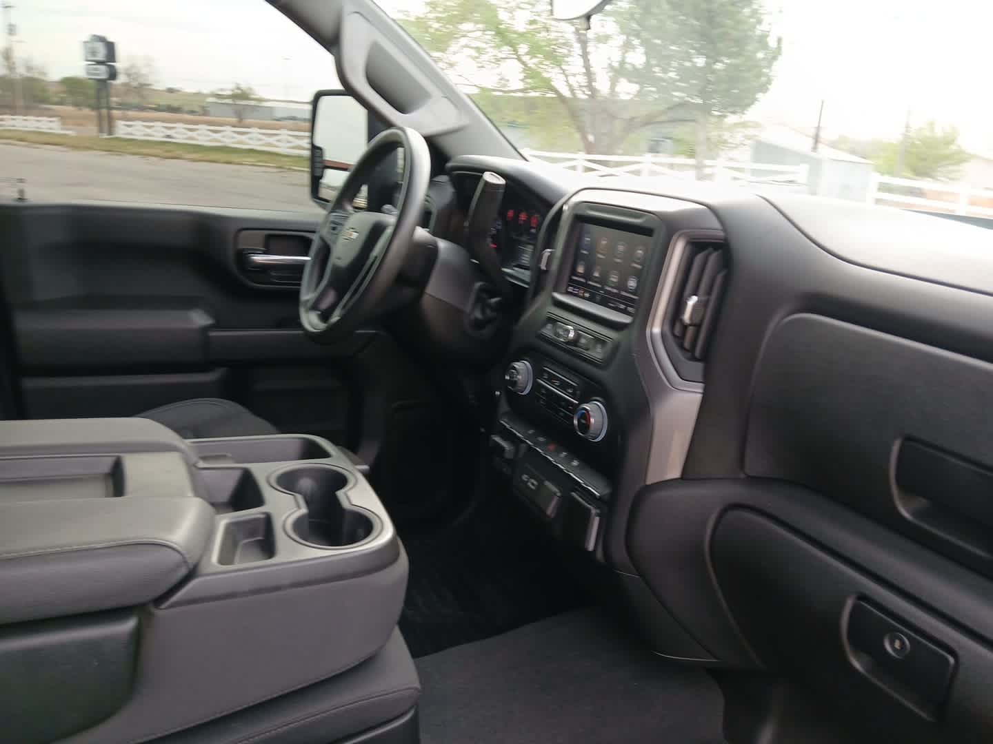 2024 Chevrolet Silverado 2500HD 4WD Crew Cab Standard Bed Custom