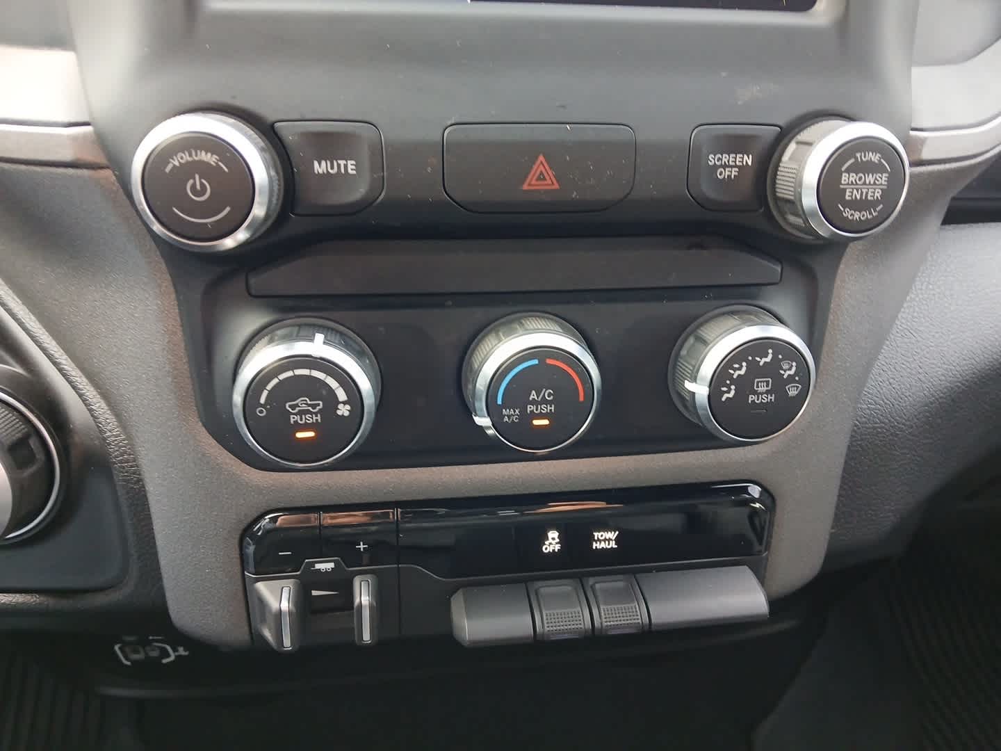 2023 RAM Ram 2500 Tradesman Crew Cab 4x4 6'4' Box