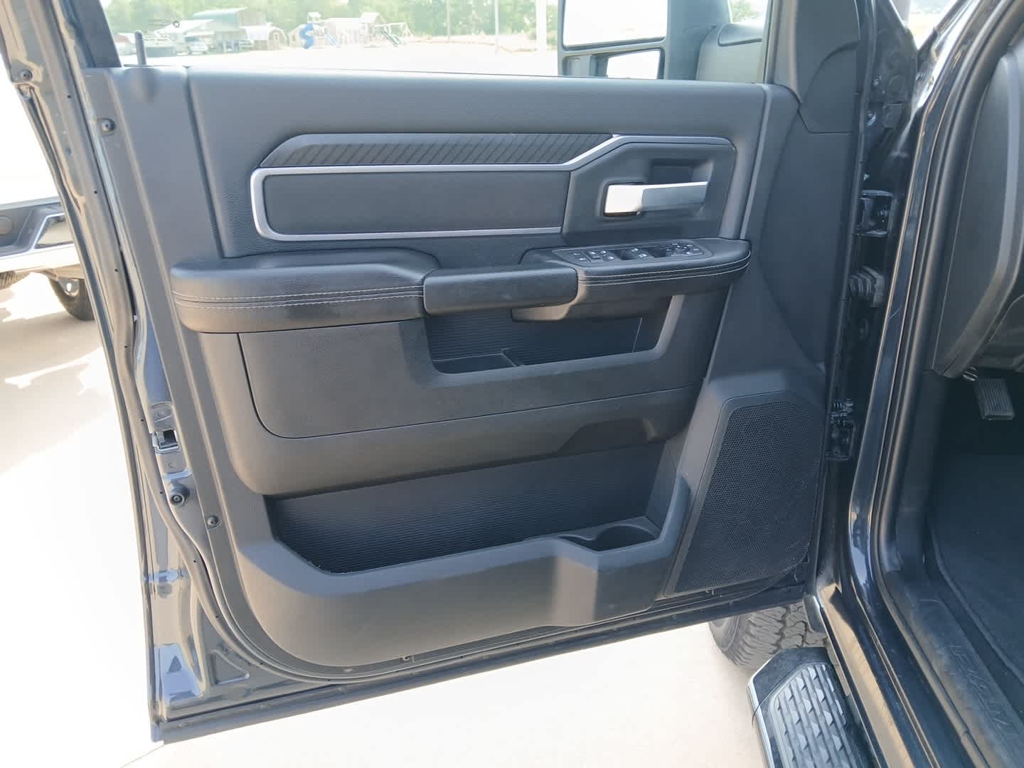 2025 RAM Ram 2500 Big Horn Crew Cab 4x4 6'4' Box