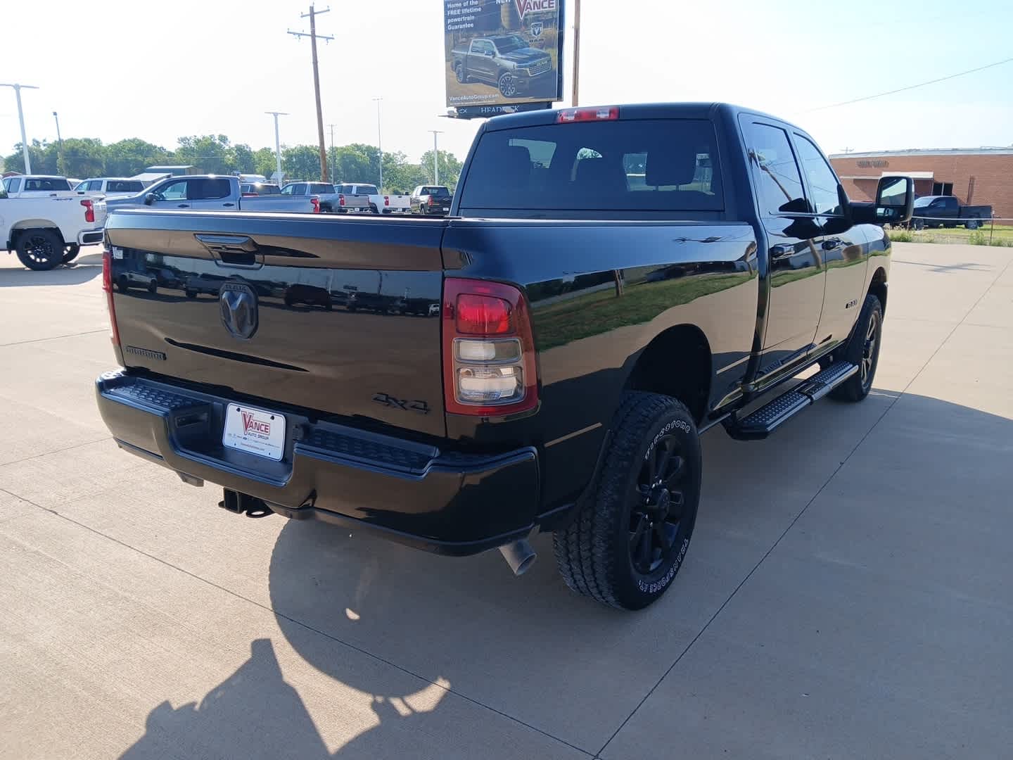 2024 RAM Ram 2500 Big Horn Crew Cab 4x4 6'4' Box