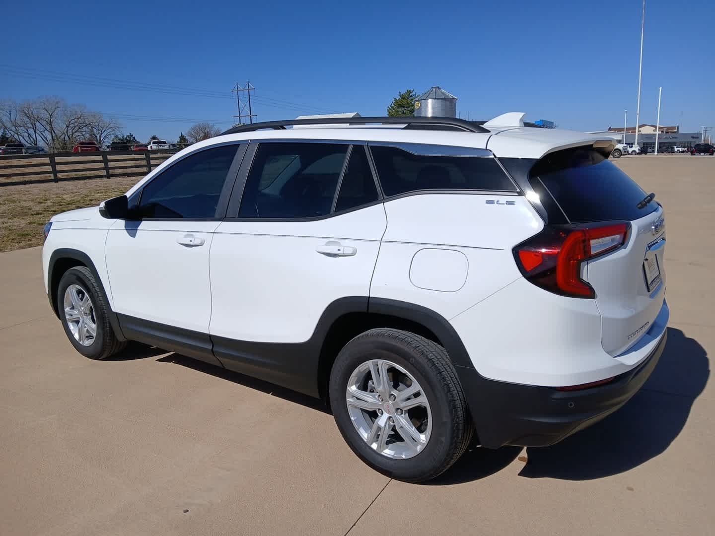 2024 GMC Terrain FWD SLE