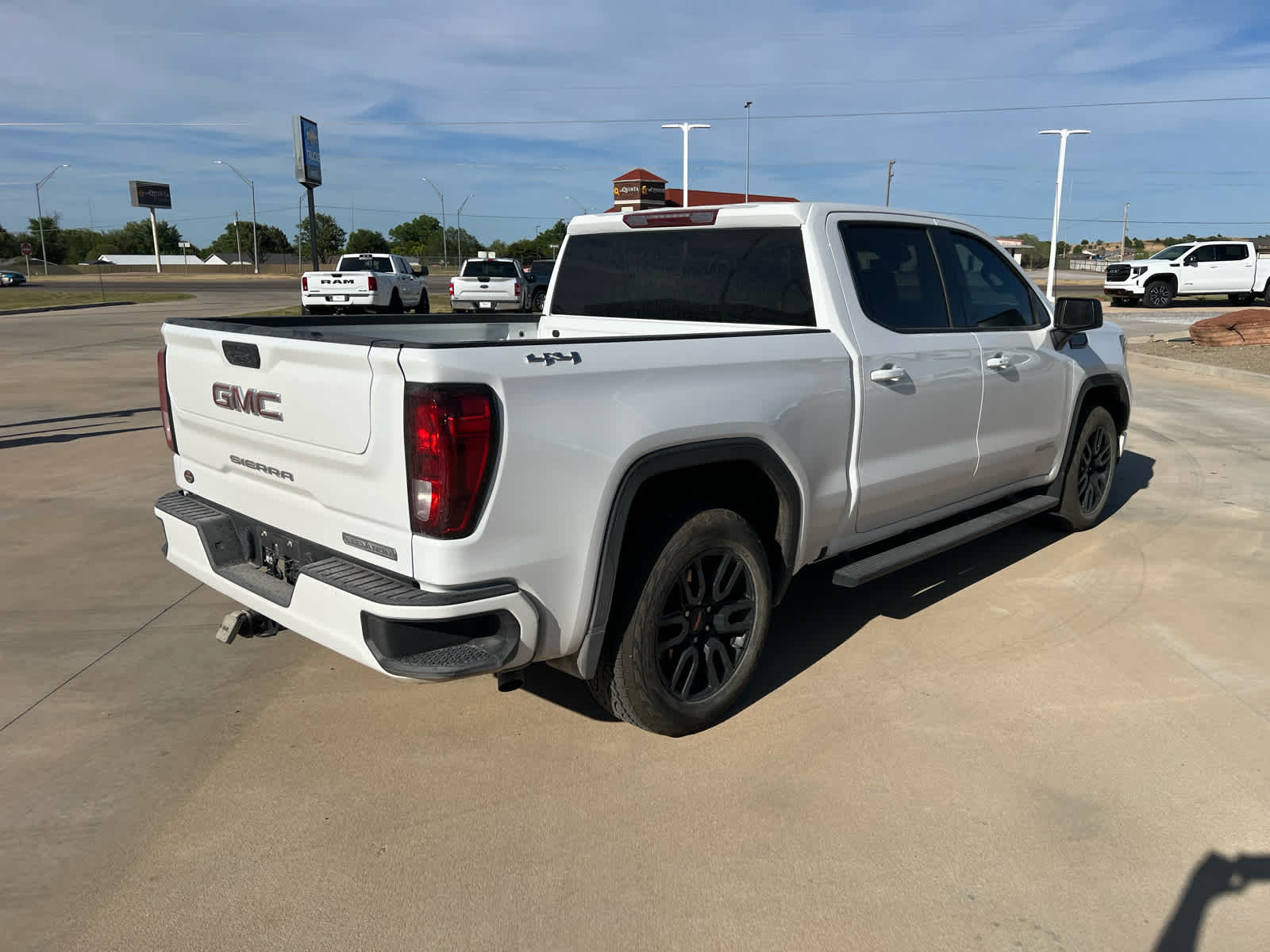 2023 GMC Sierra 1500 Elevation