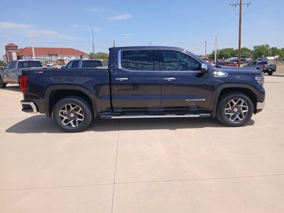 2022 GMC Sierra 1500 4WD Crew Cab Short Box SLT