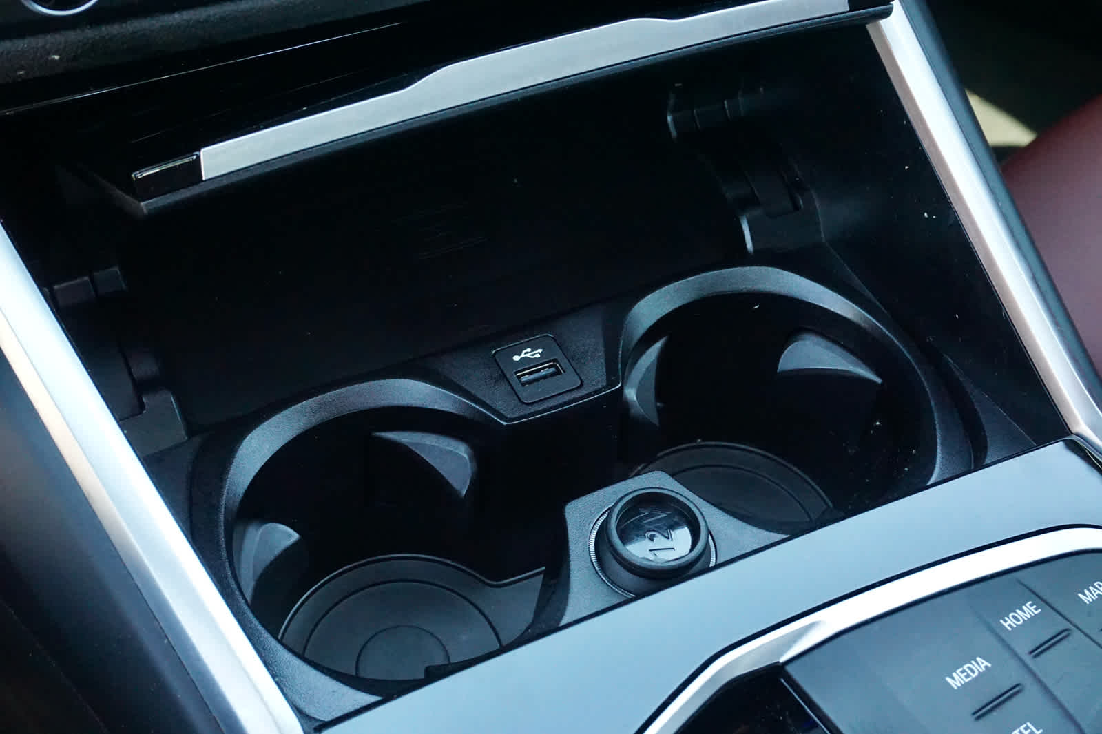 2024 BMW 330i 330i