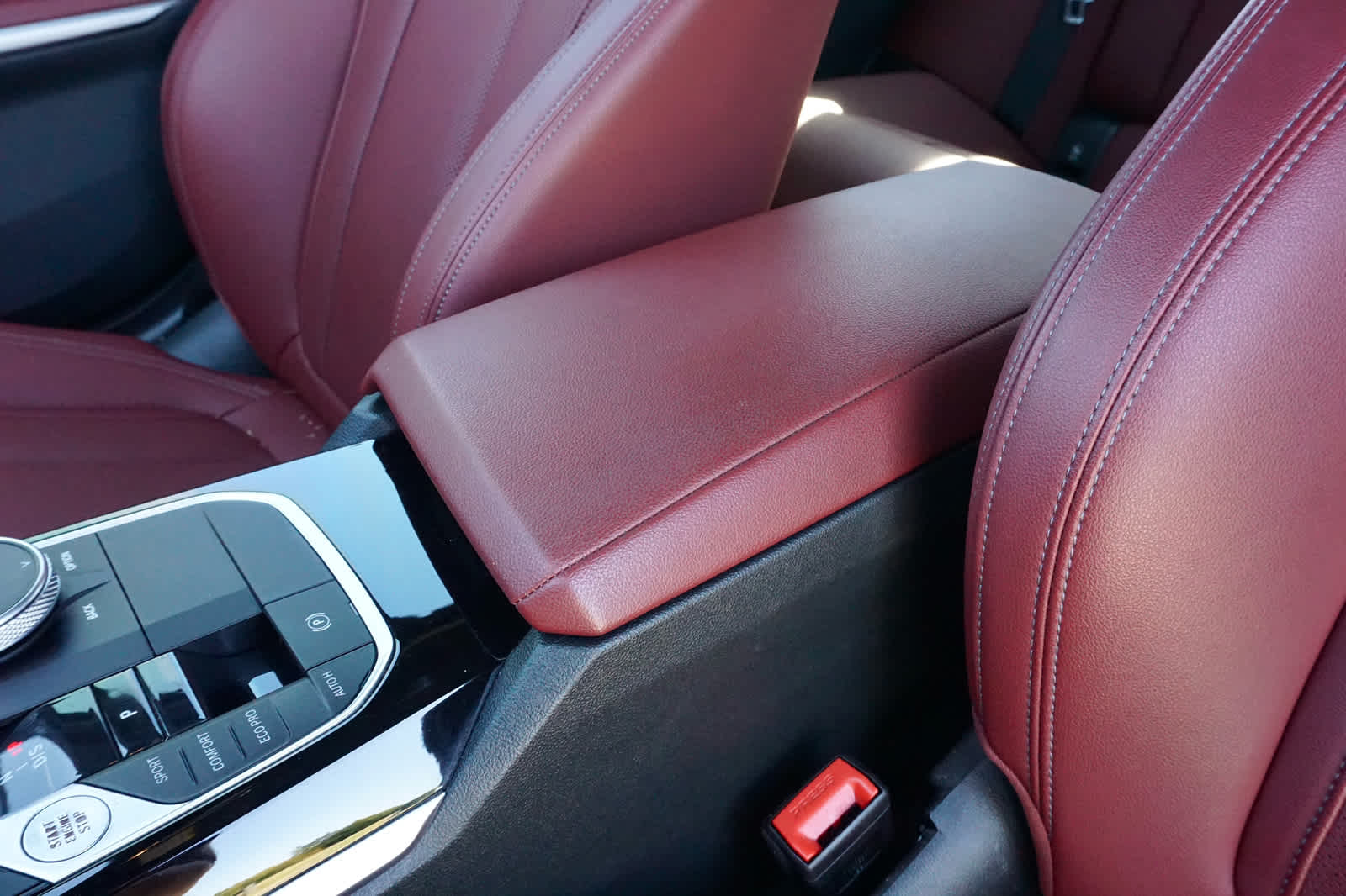 2024 BMW 330i 330i