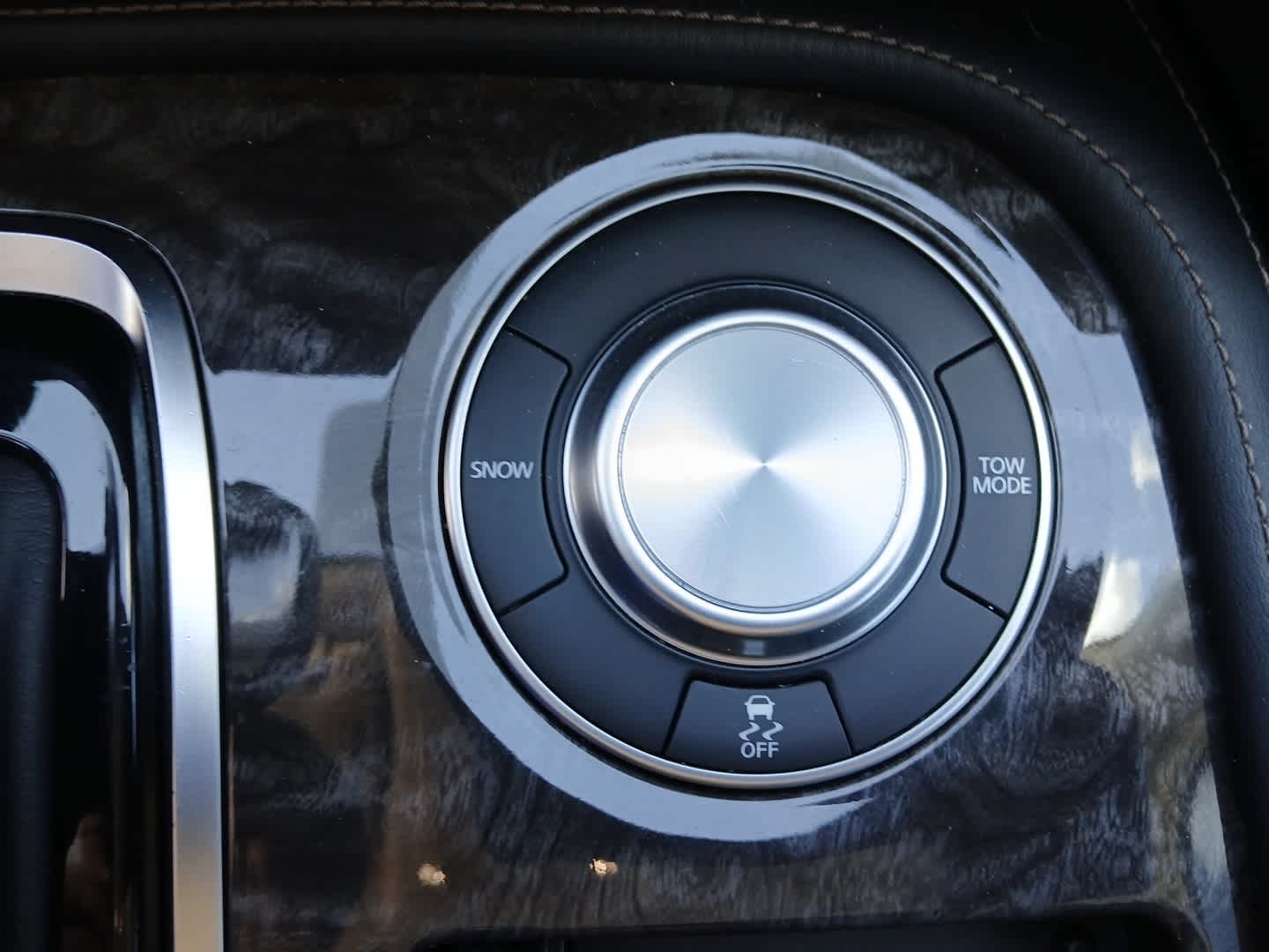 2023 Nissan Armada Platinum 2WD