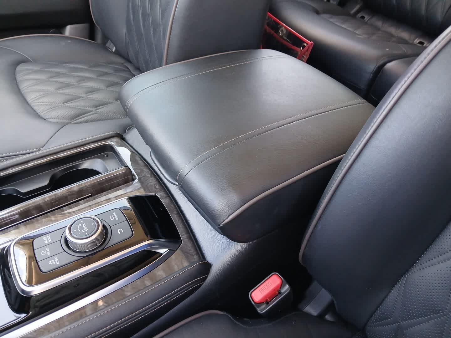 2023 Nissan Armada Platinum 2WD