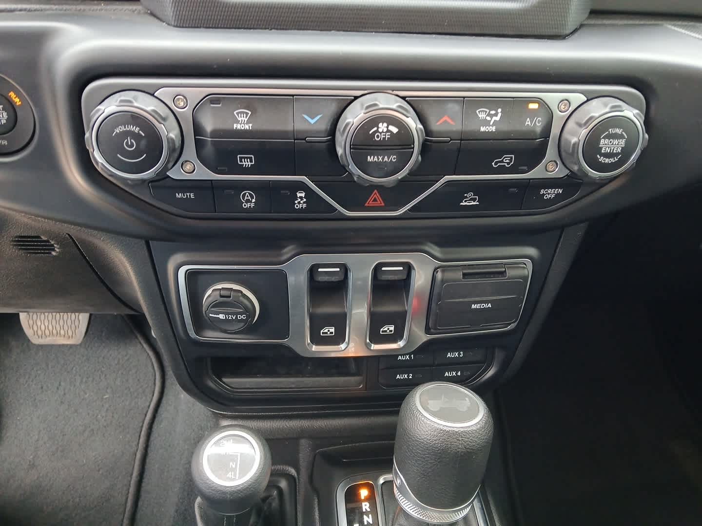 2022 Jeep Wrangler Sport S