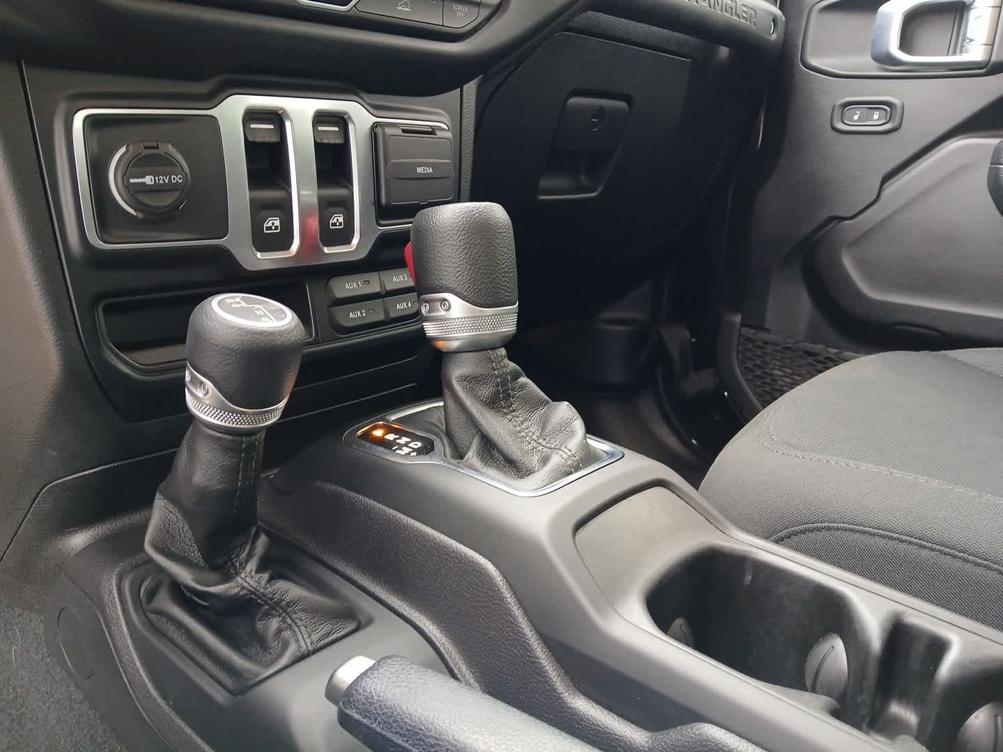 2022 Jeep Wrangler Sport S