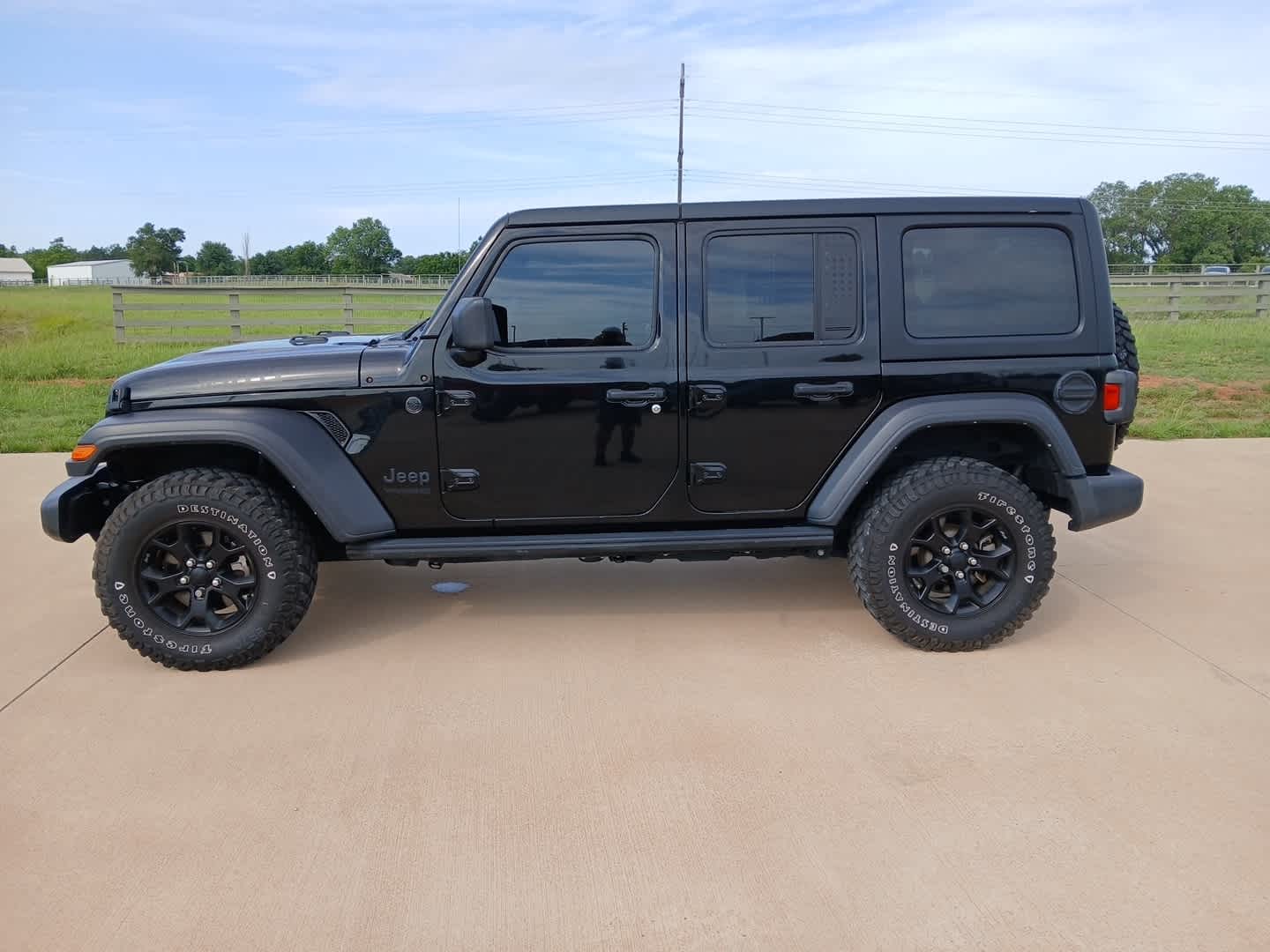 2022 Jeep Wrangler Unlimited Willys