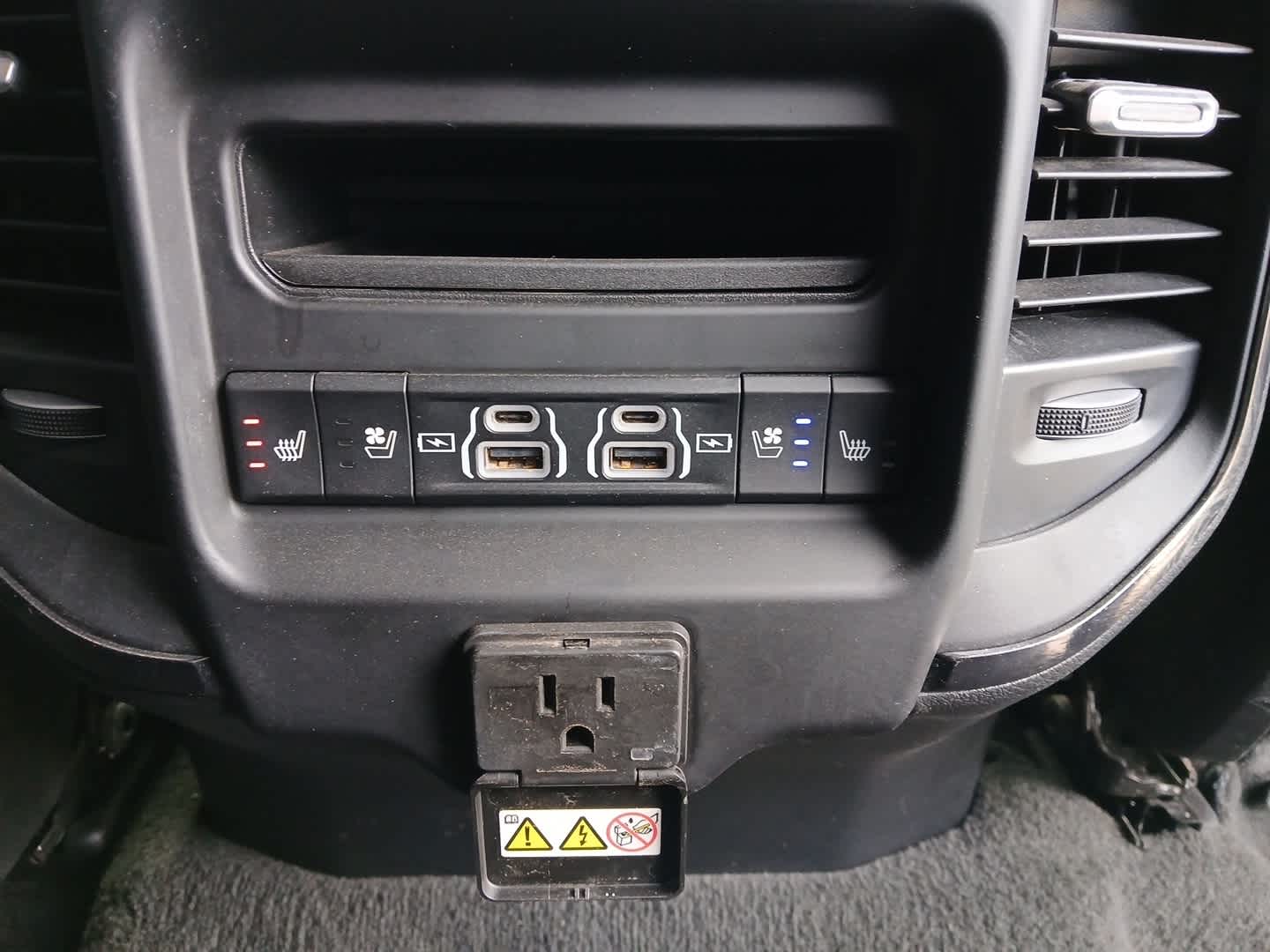 2024 RAM 1500 Limited