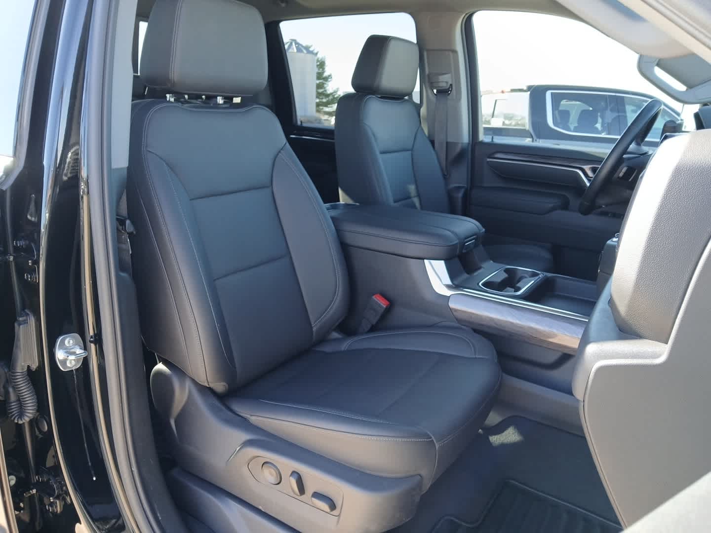 2025 Chevrolet Silverado 3500 HD LTZ DRW